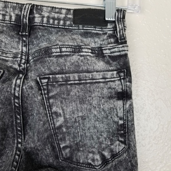 EUC Zara Acid Wash Skinny Jeans - Picture 4 of 6